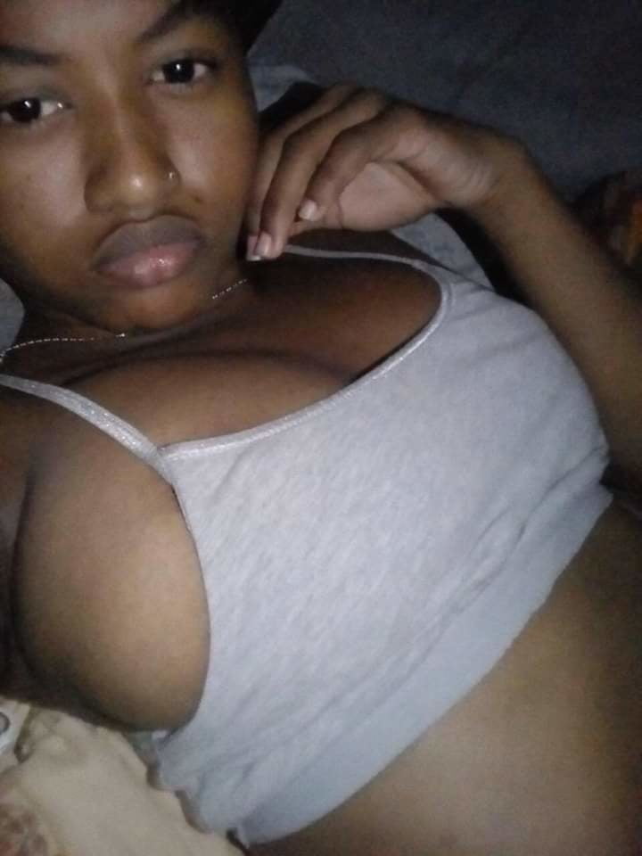 Lesbienne
 #92885125