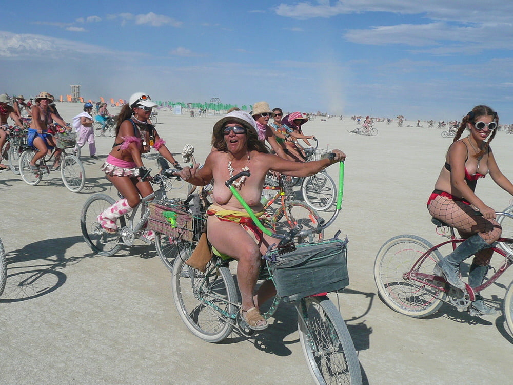 Der brennende Mann
 #105717391