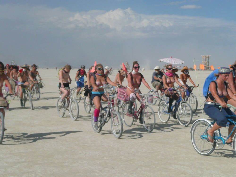 El hombre en llamas
 #105717411