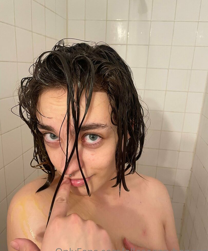 Jules Roscoe desnuda #108269771