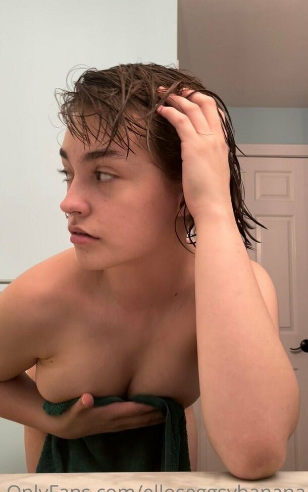 Jules Roscoe desnuda #108269818