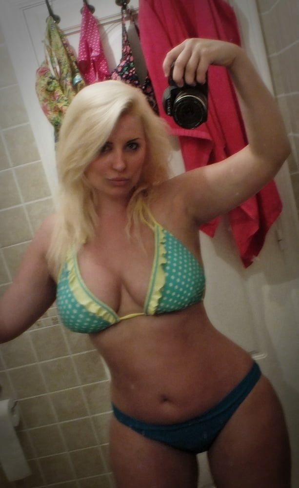 Lovin da curves 212
 #98108173