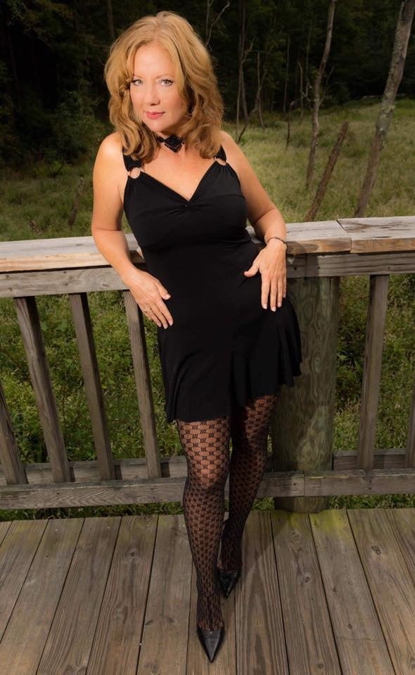 Milfs Oma Berühmtheit
 #104533275