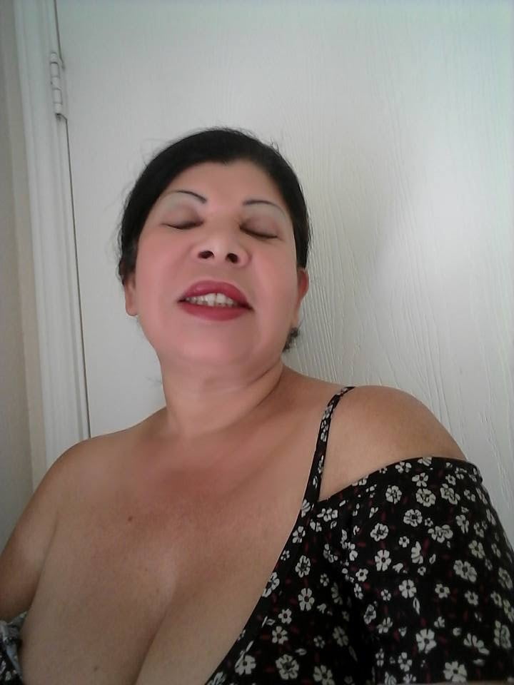 Milfs Oma Berühmtheit
 #104534951