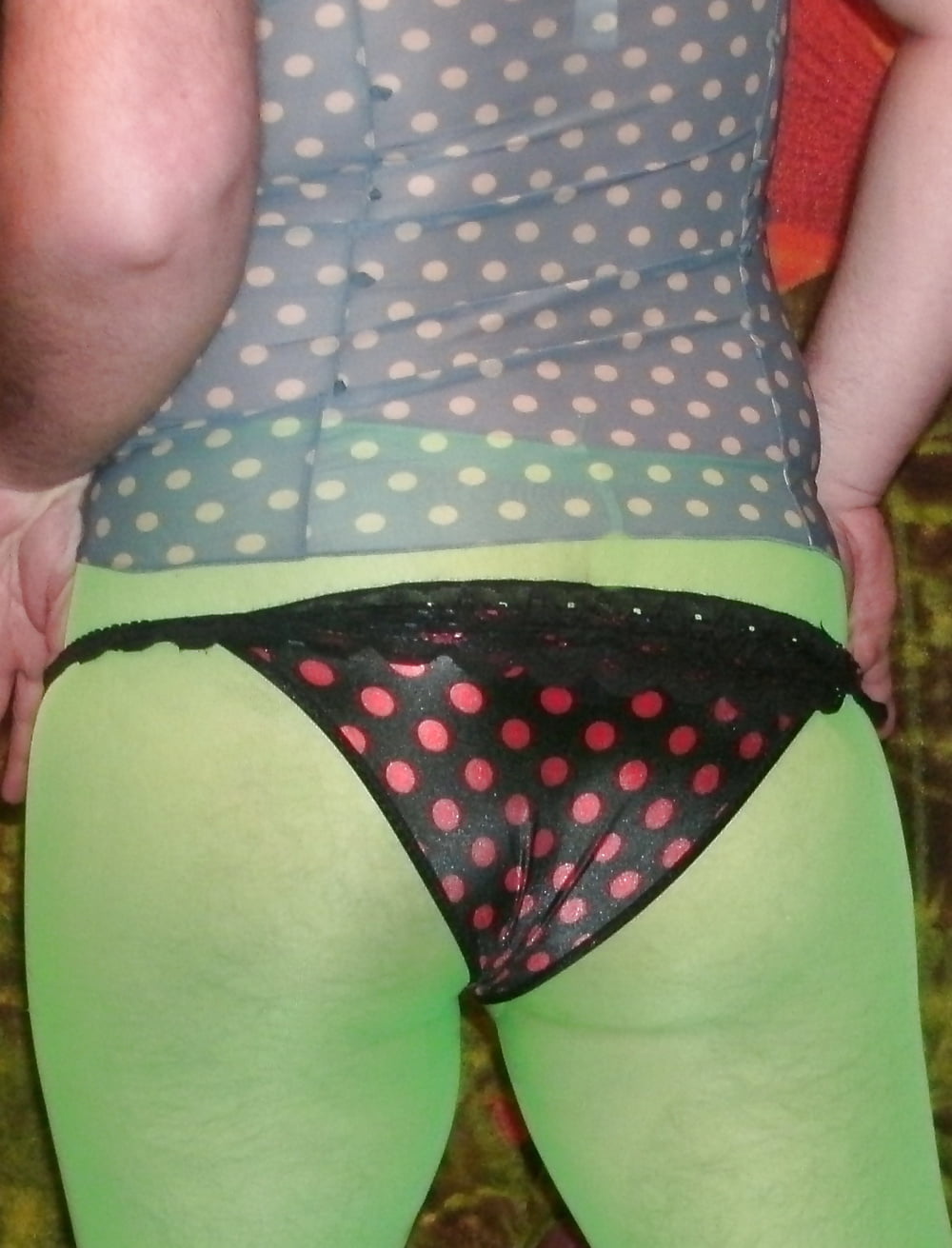 Sissy Boy Lovelaska - Baby in green leggings #107046067