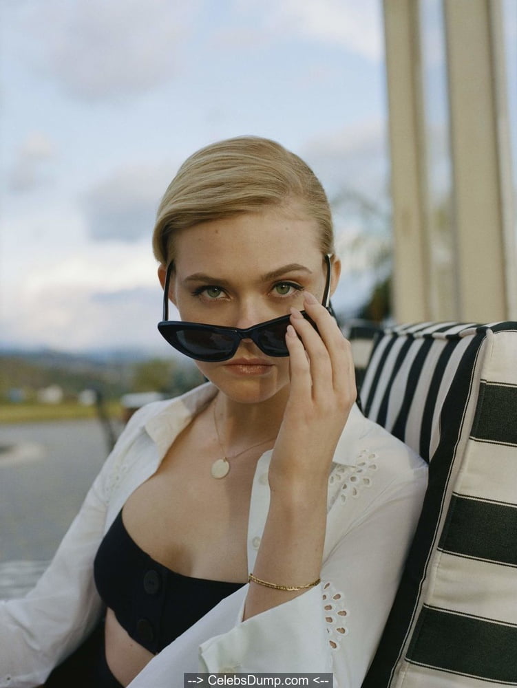 Elle fanning lovefool!
 #89757259