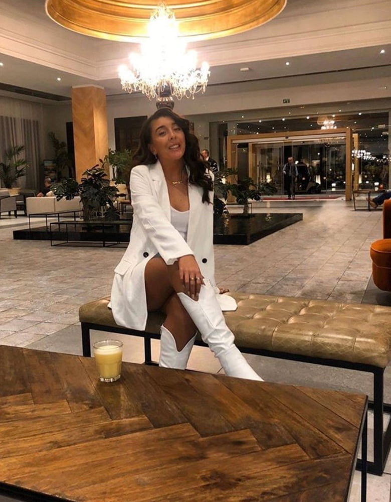 Insta milfs & gilfs con botas no.19
 #102242044