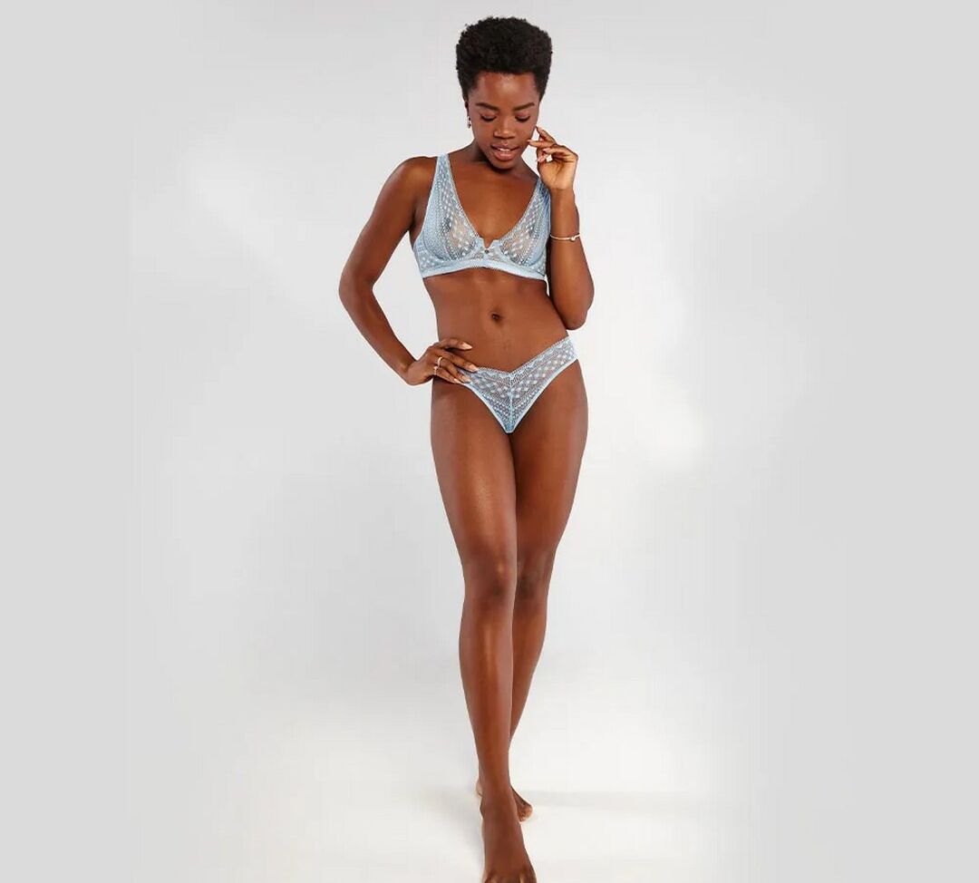 Barbarabuer desnuda #109873387