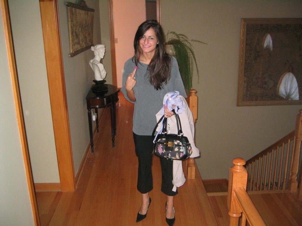 ブルネットの素人
 #93114874