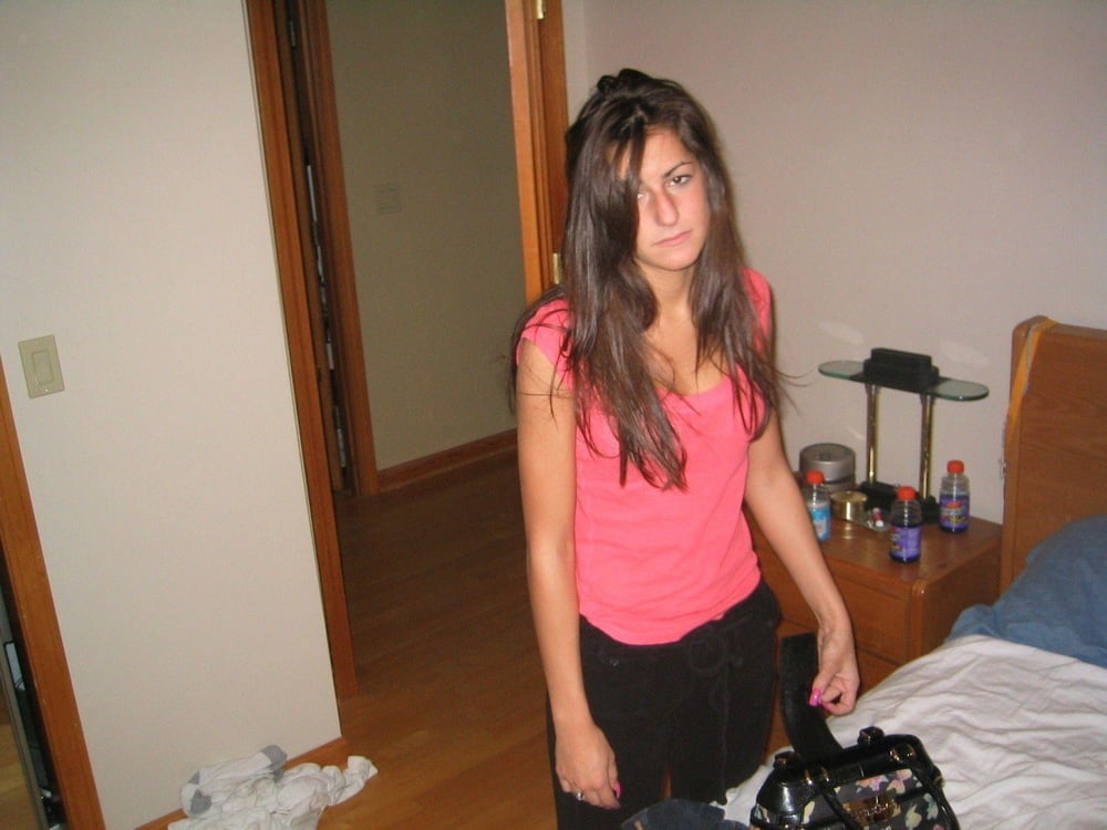 ブルネットの素人
 #93114886