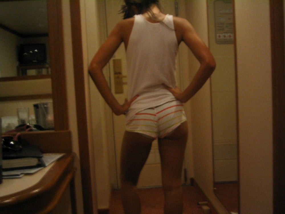 ブルネットの素人
 #93114892