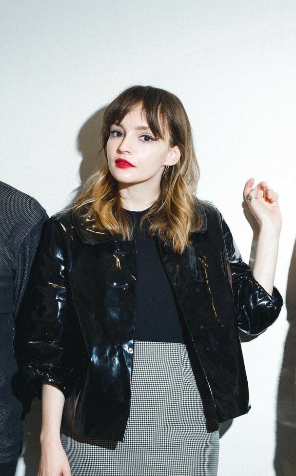 Lauren Mayberry desnuda #108504642
