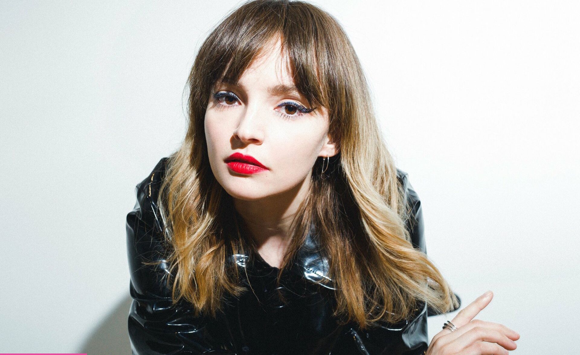 Lauren Mayberry desnuda #108504650