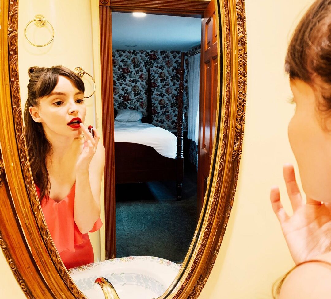 Lauren Mayberry nackt #108504660