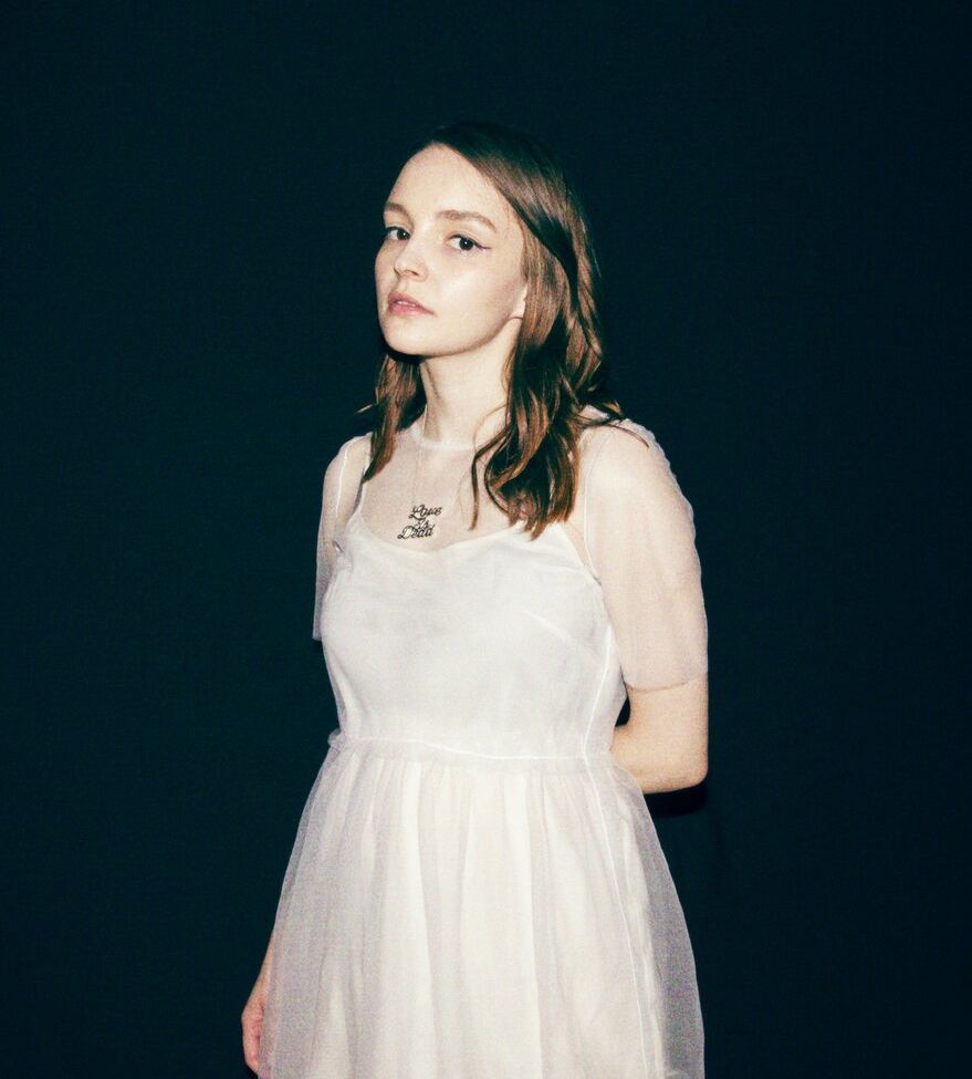 Lauren Mayberry desnuda #108504661