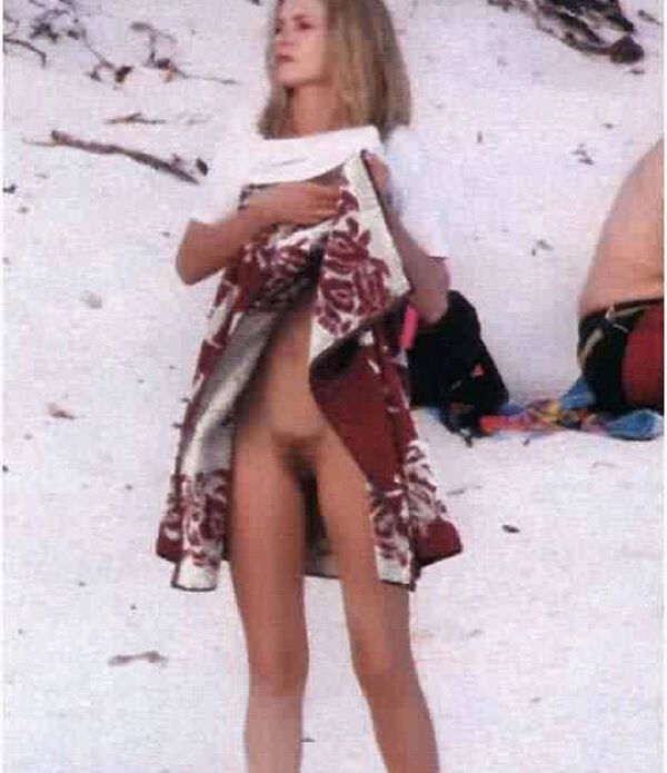 Uma Thurman desnuda #108900027