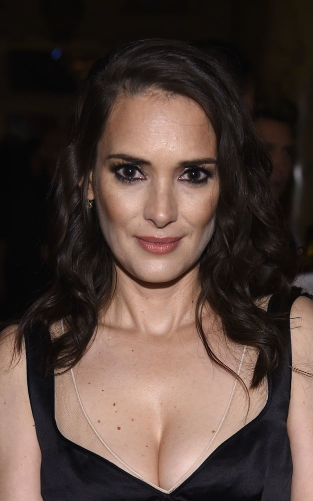 Impressionante winona ryder
 #105652758