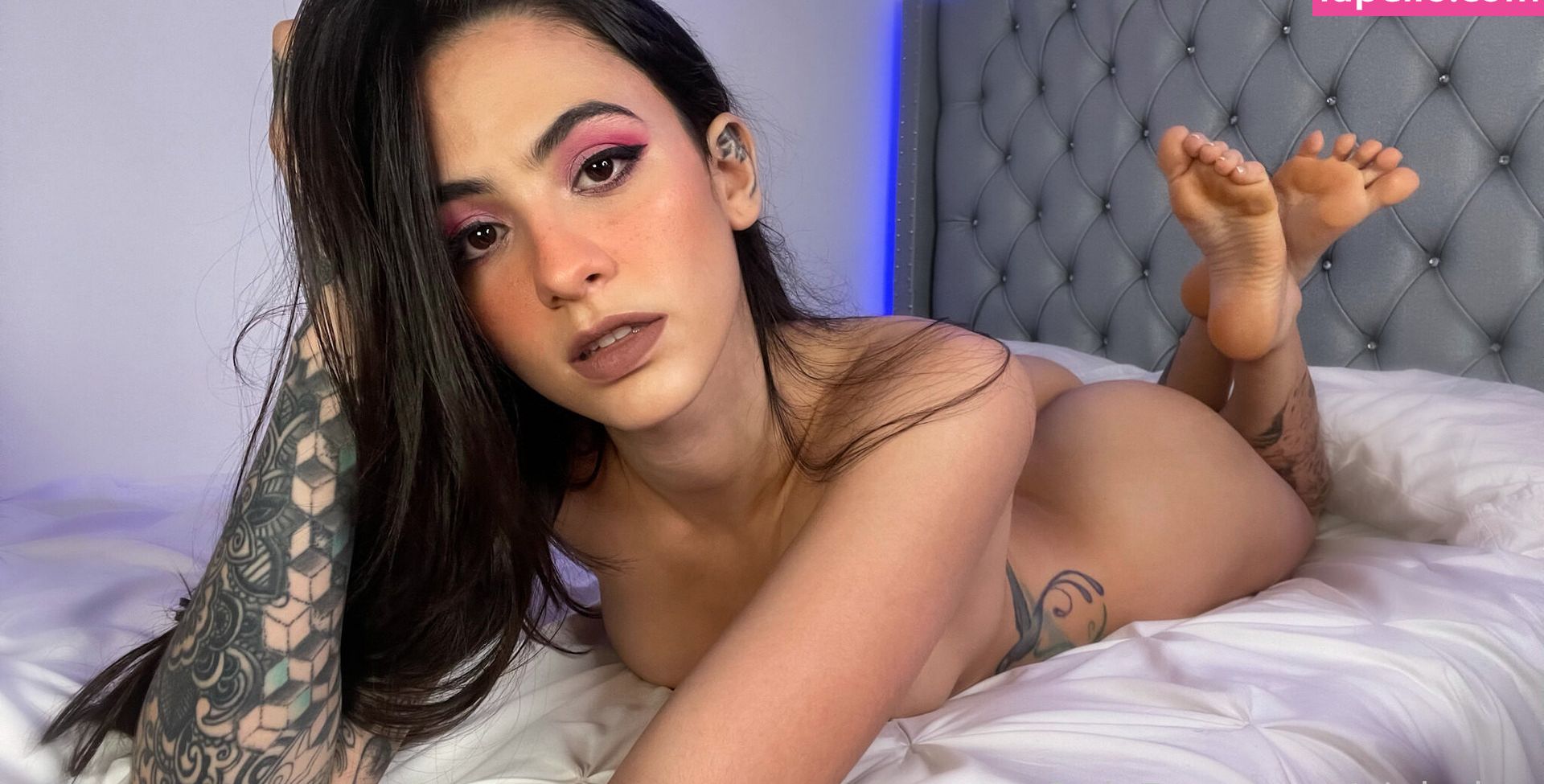 Gia Baker desnuda #109473066