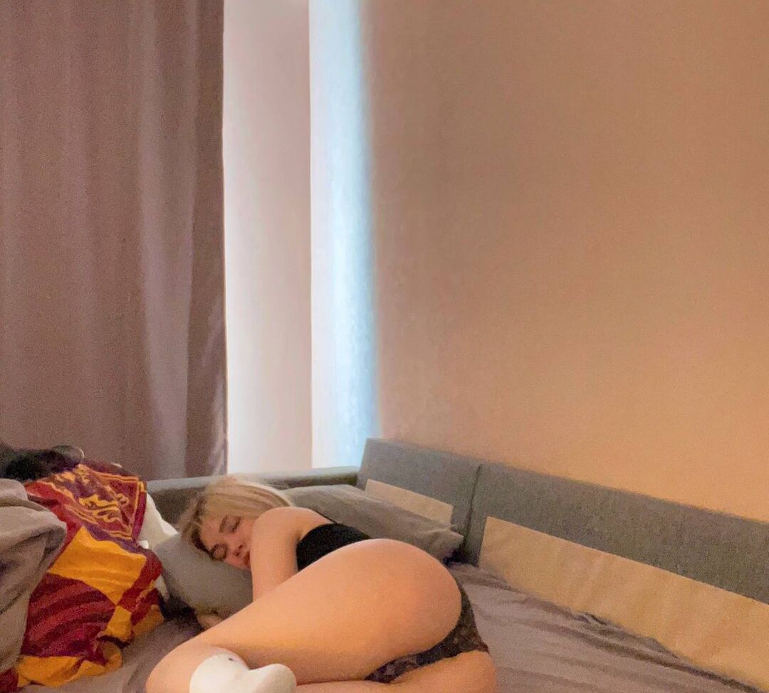 Bez.talanta desnuda #108303814