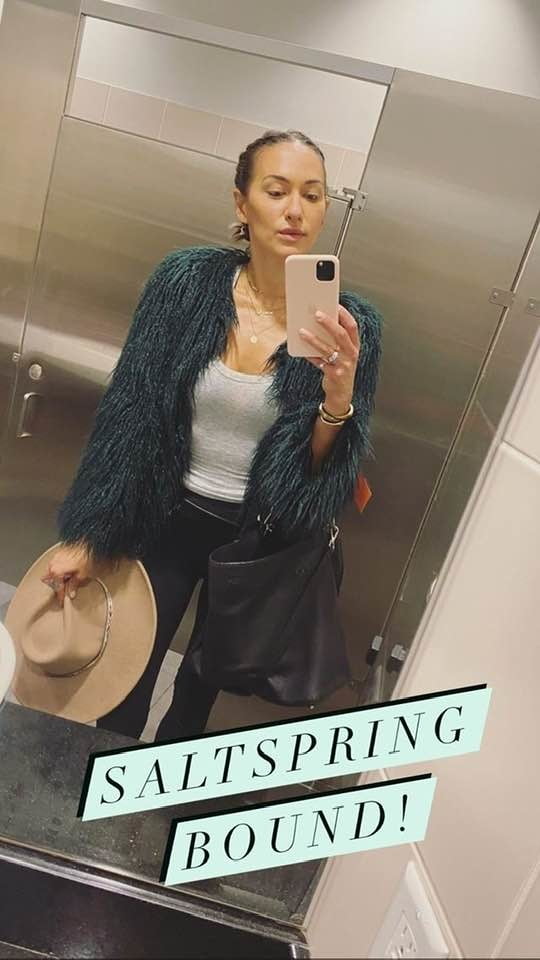 Tasya Teles (die 100)
 #87746368