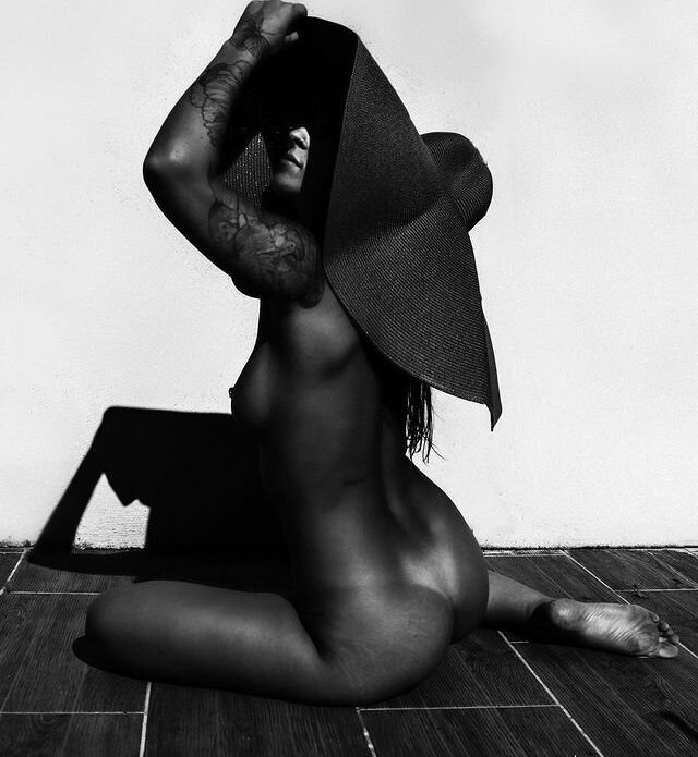 Poetiquegirl desnuda #109188666