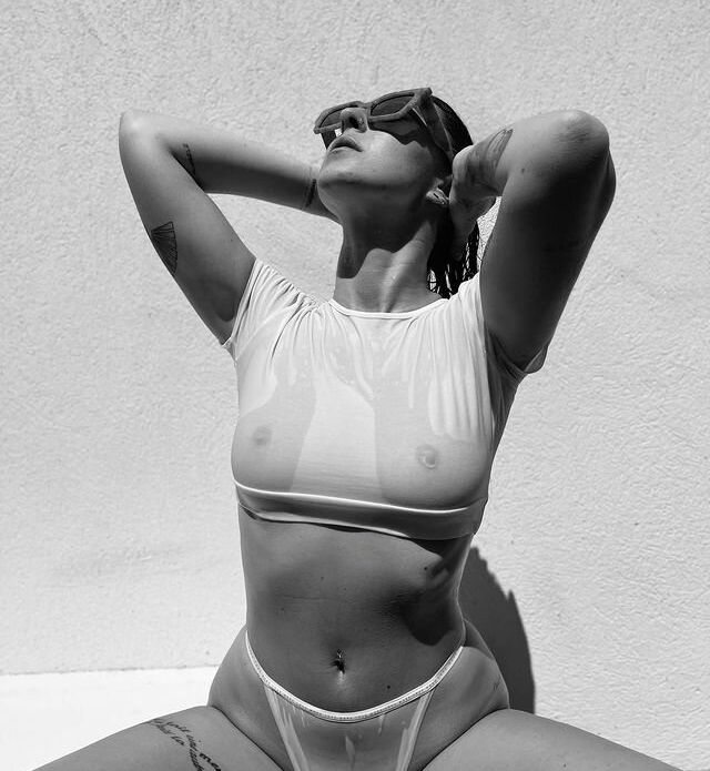 Poetiquegirl desnuda #109188721