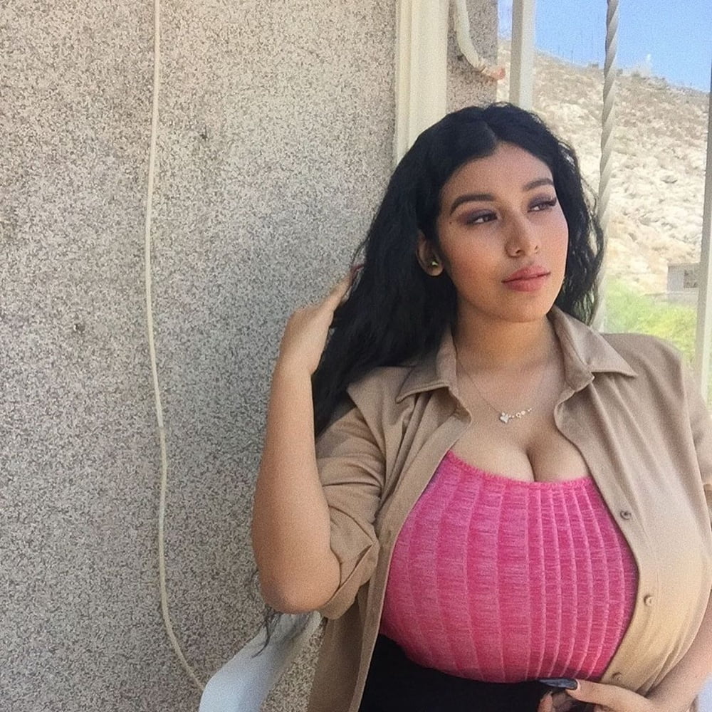 Rincón voluptuoso
 #90065543