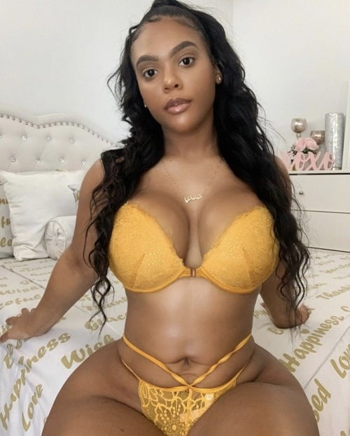 Rincón voluptuoso
 #90065811