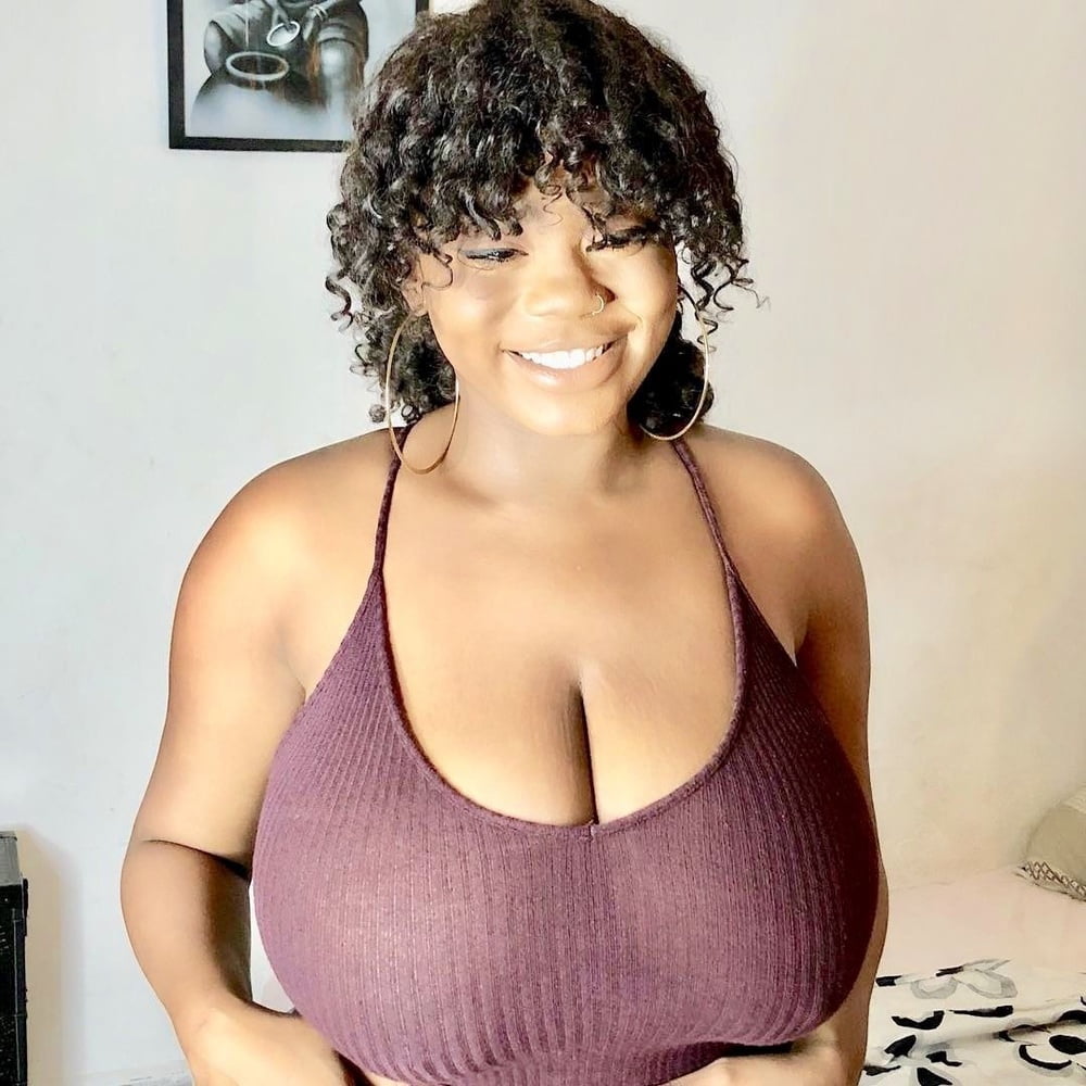 Rincón voluptuoso
 #90066099