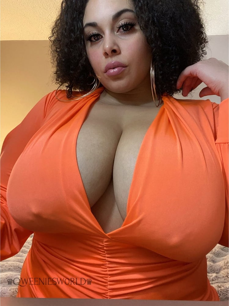 Rincón voluptuoso
 #90066172