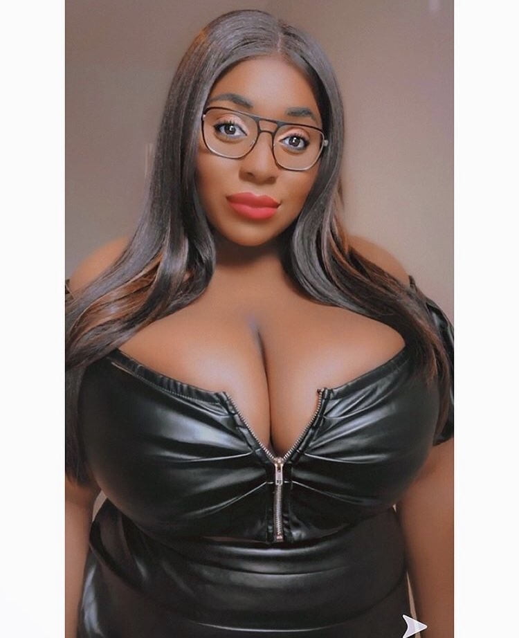 Rincón voluptuoso
 #90066261