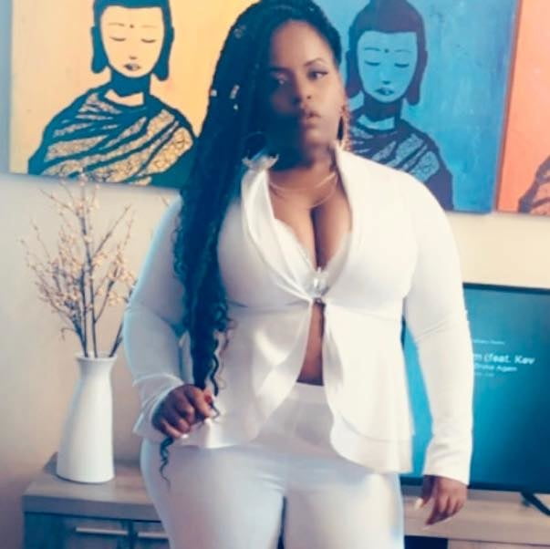 Rincón voluptuoso
 #90066632