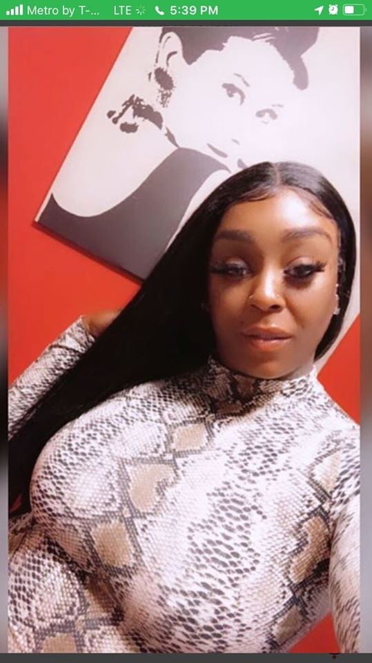 Rincón voluptuoso
 #90066669