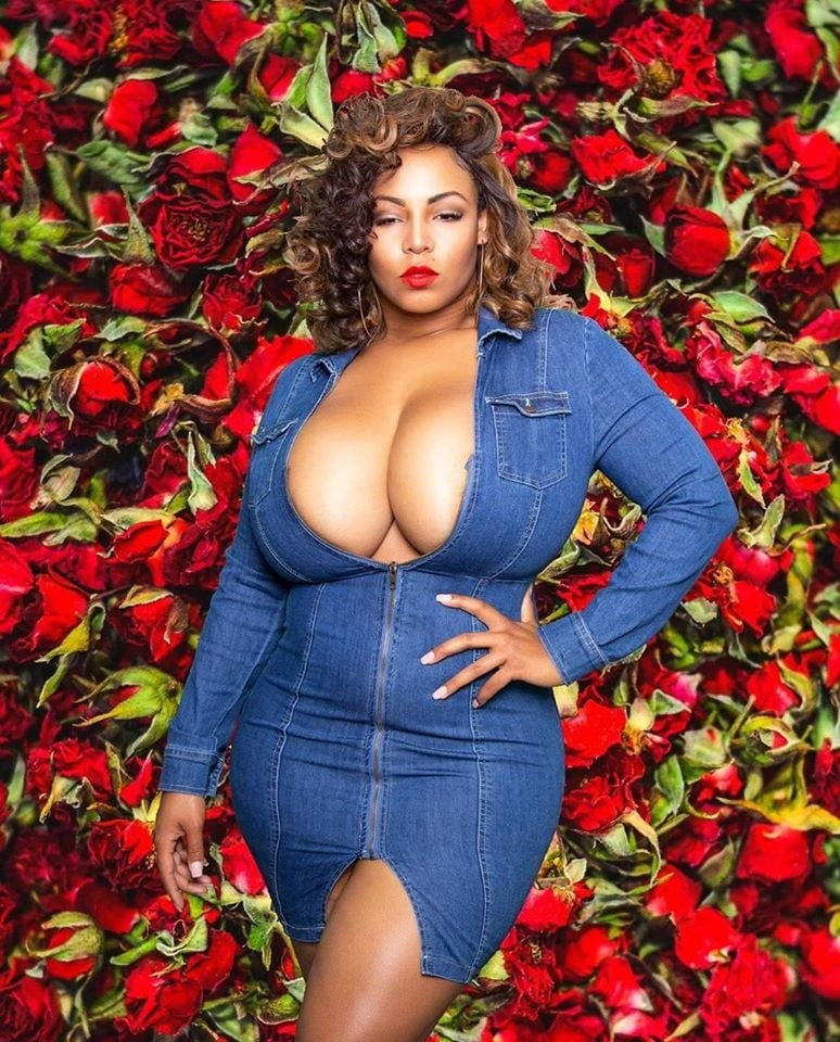 Rincón voluptuoso
 #90066680