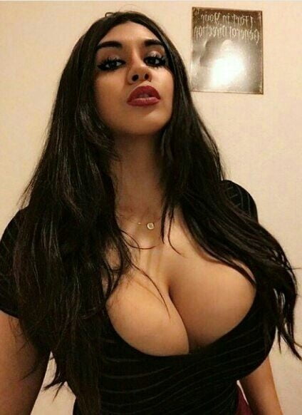 Rincón voluptuoso
 #90066830