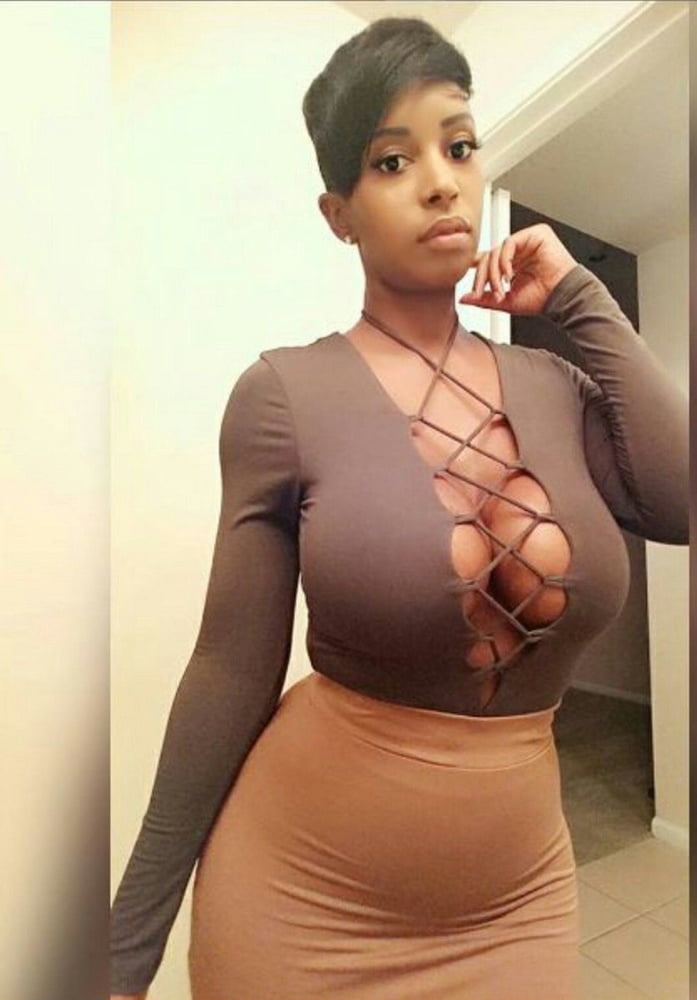 Rincón voluptuoso
 #90066857