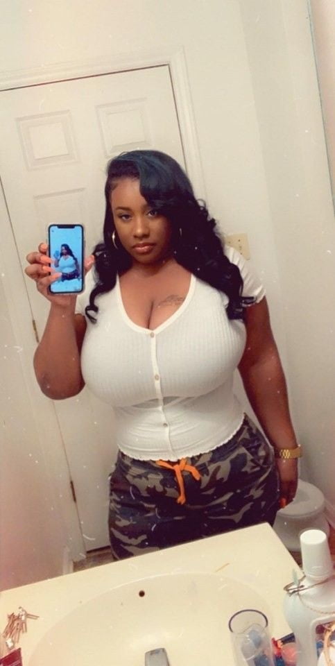 Rincón voluptuoso
 #90066896