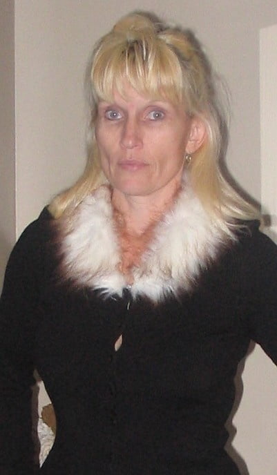 Schöne blonde Frau
 #102033914