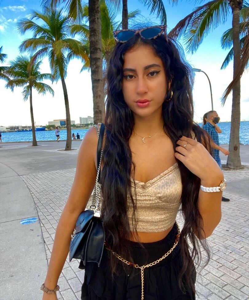 Playhouse desnuda #108401339