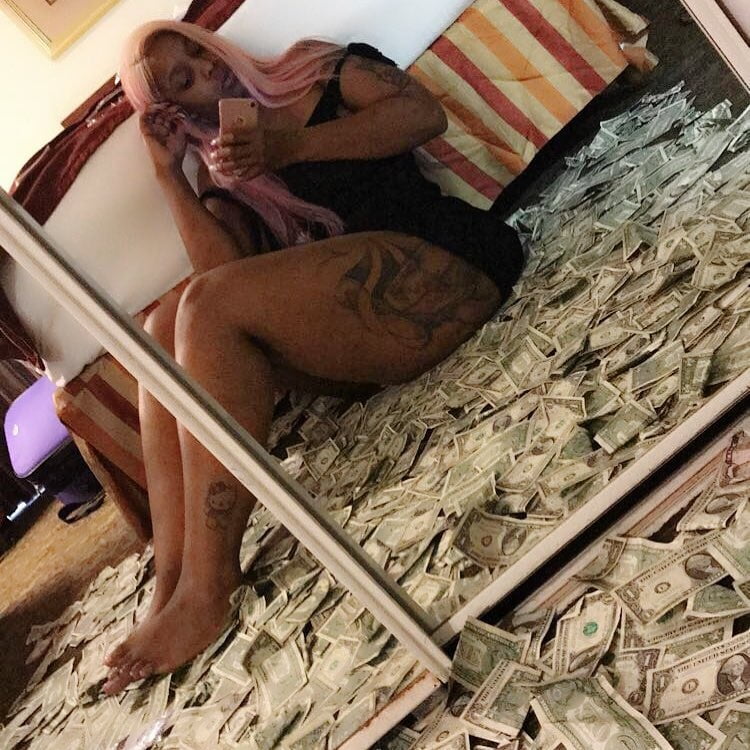 厚みのあるシート
 #104602378