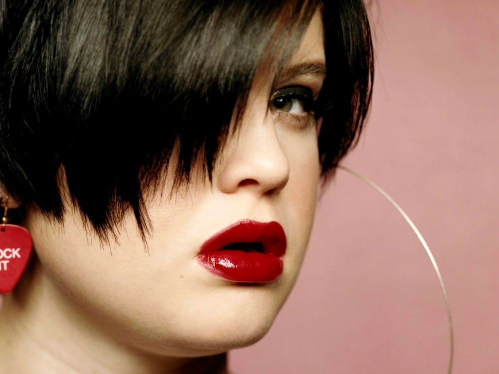 Kelly osbourne
 #97043930