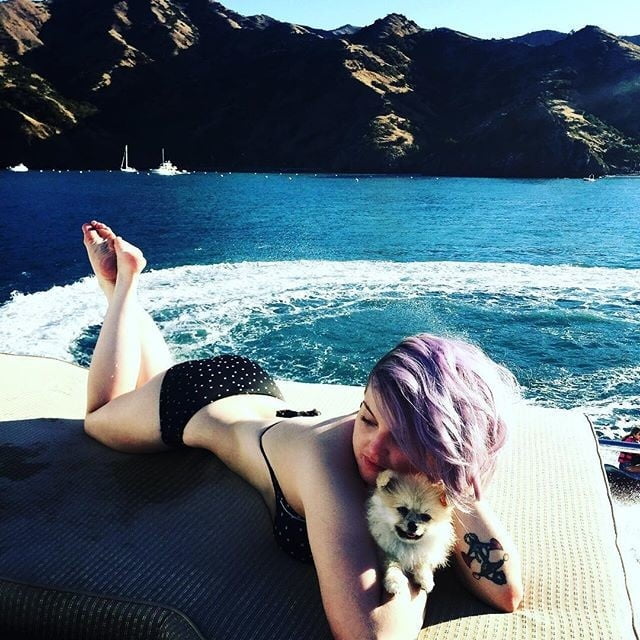 Kelly osbourne
 #97043962