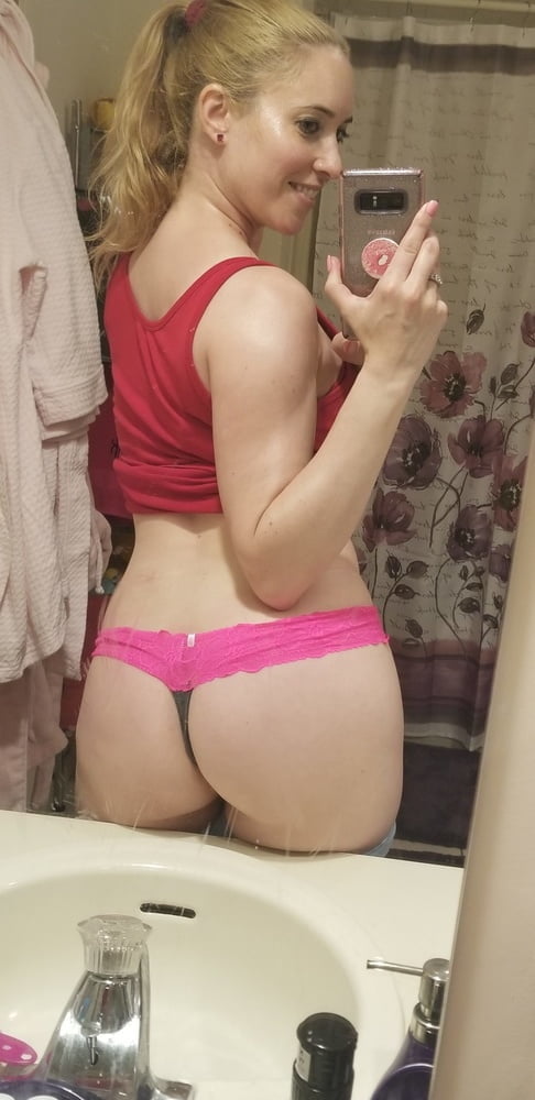 Huge Tits And Curvy Ass On Slutty Laundromat MILF #89747417