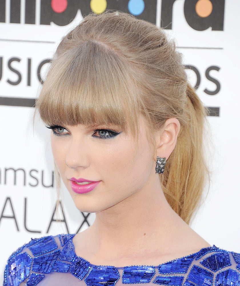 Sexy Taylor - 2013 Billboard Awards #81053929