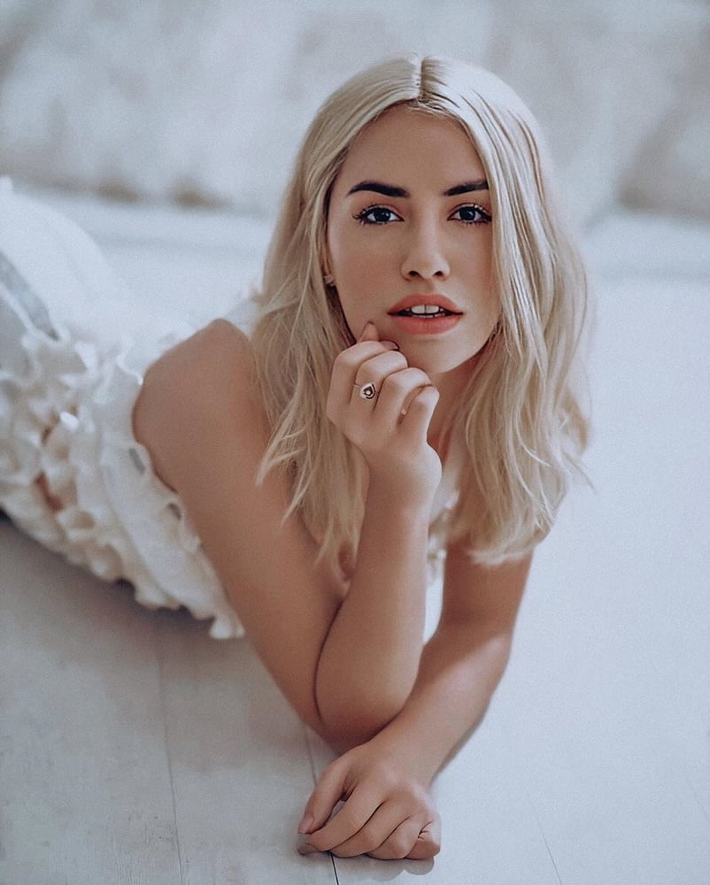 Lali Esposito #105998577