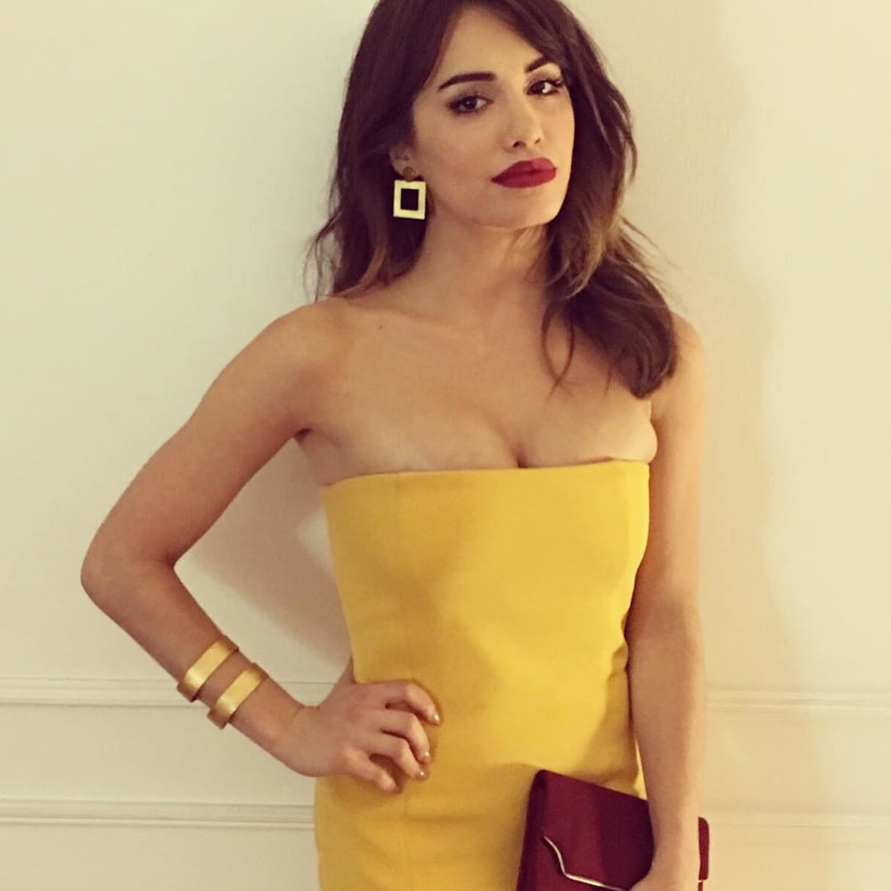 Lali esposito
 #105998796