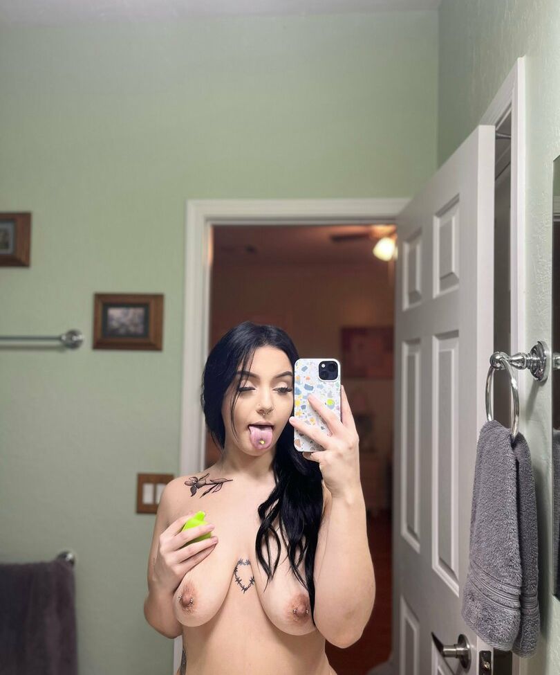 Bikini Barista nude #108643976