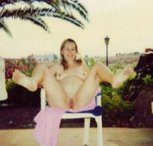 Cheeky Flashing #107030417