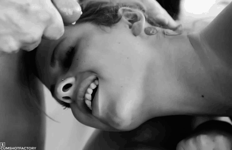 Gifs calientes 50
 #95905703