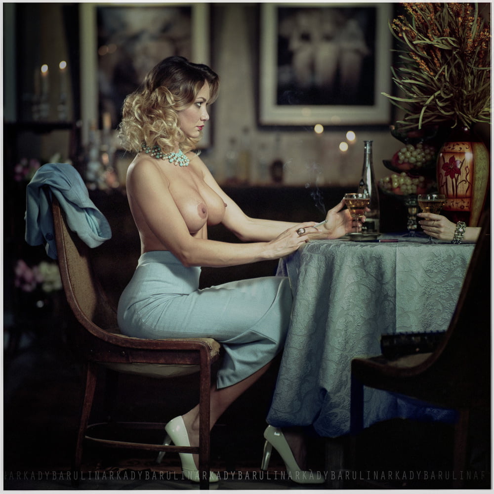 Pechos abundantes
 #98282455